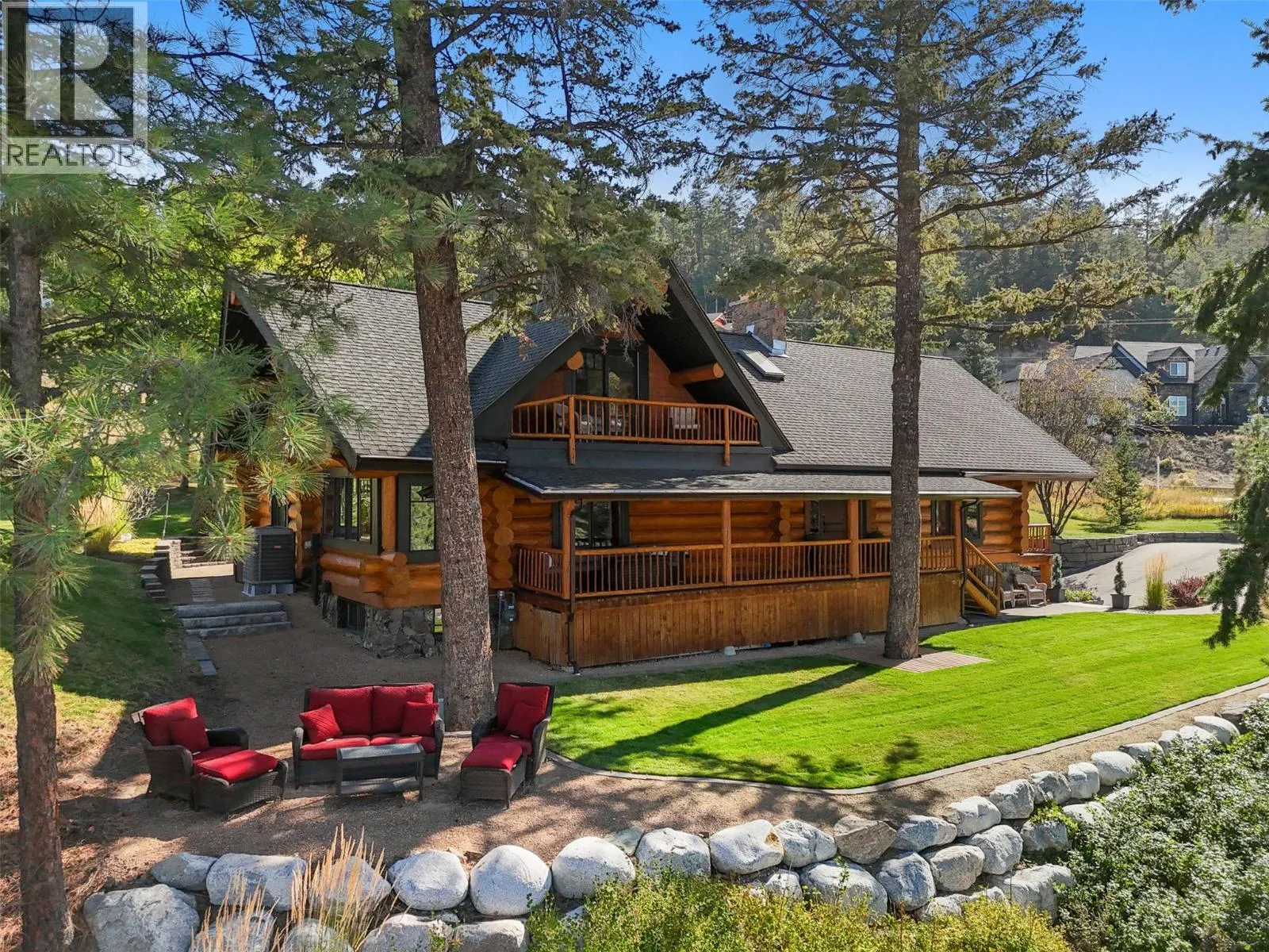 2094 HIGH SCHYLEA Drive