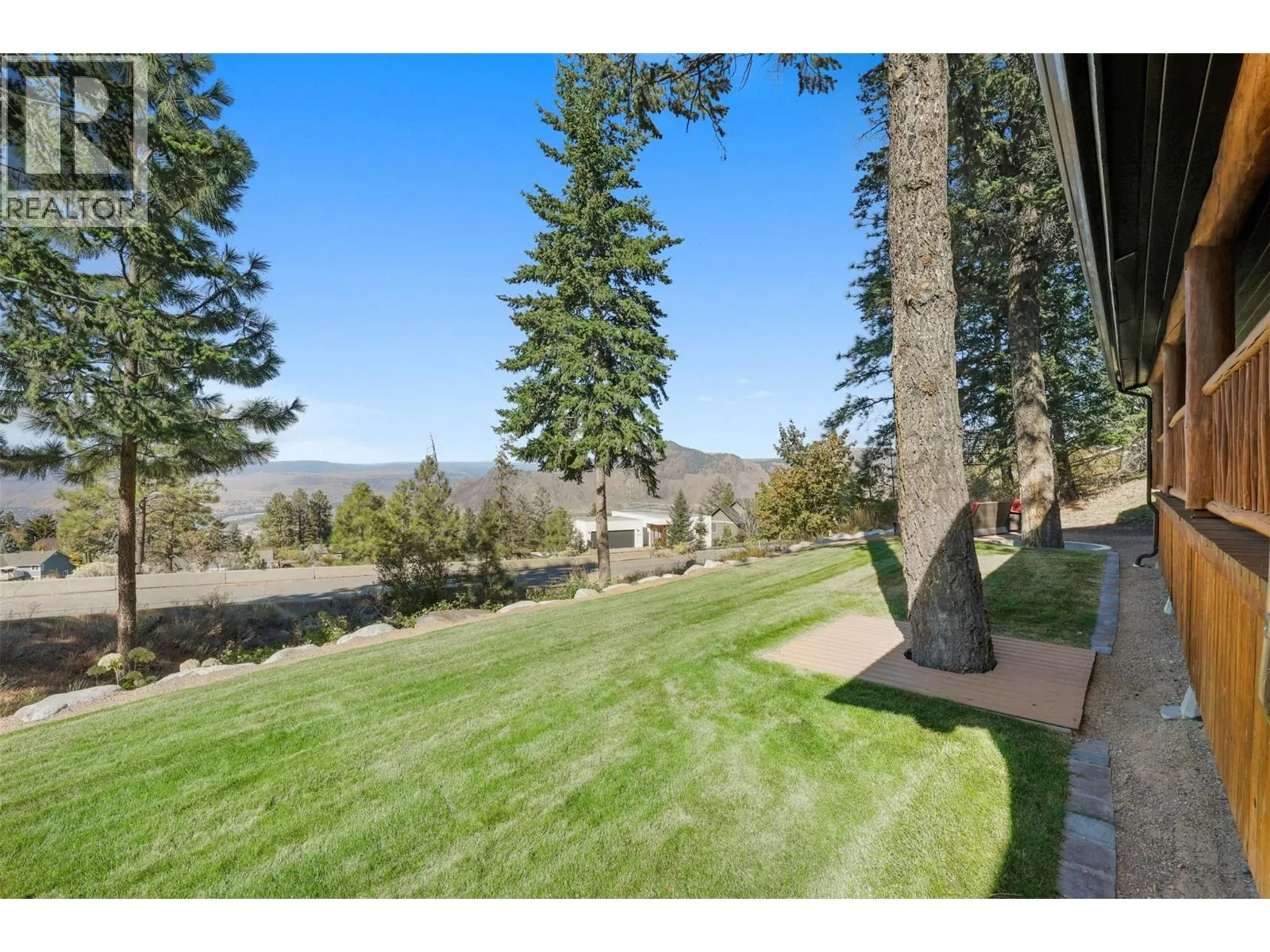 2094 HIGH SCHYLEA Drive