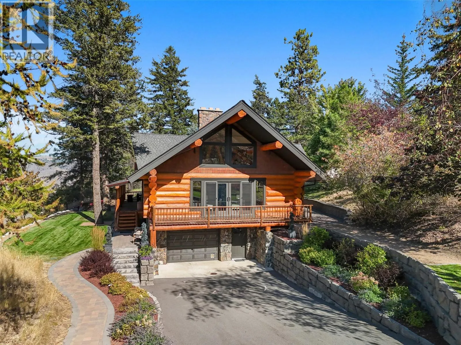 2094 HIGH SCHYLEA Drive