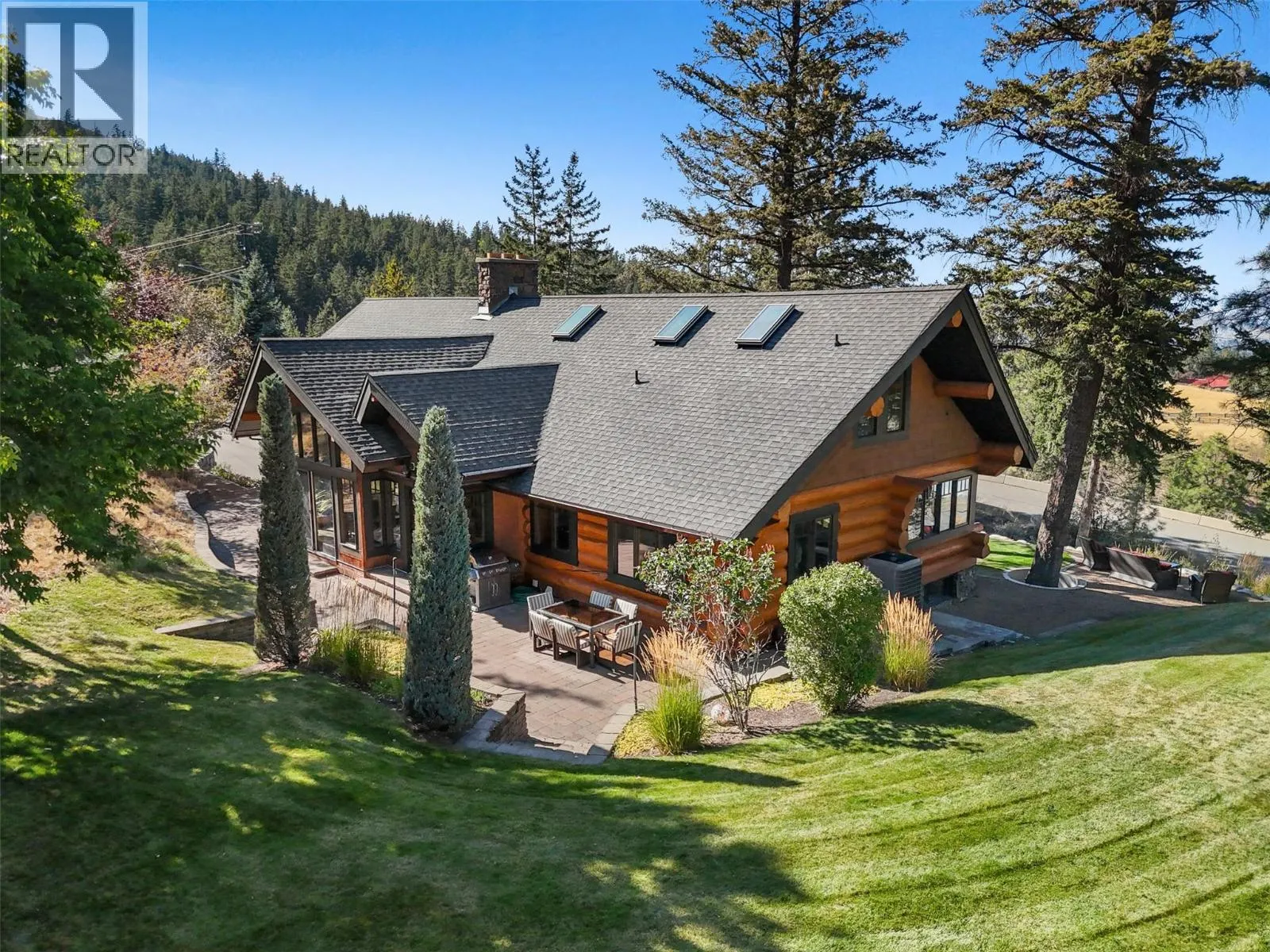 2094 HIGH SCHYLEA Drive