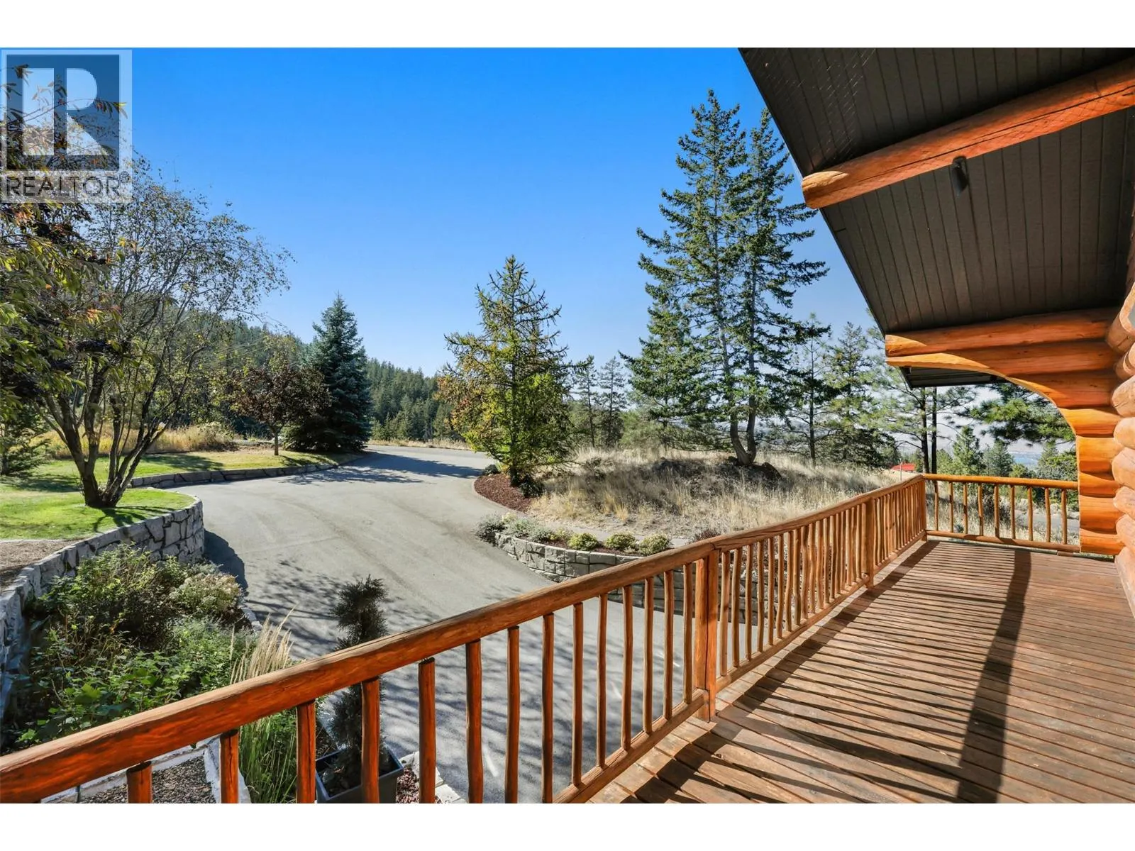 2094 HIGH SCHYLEA Drive