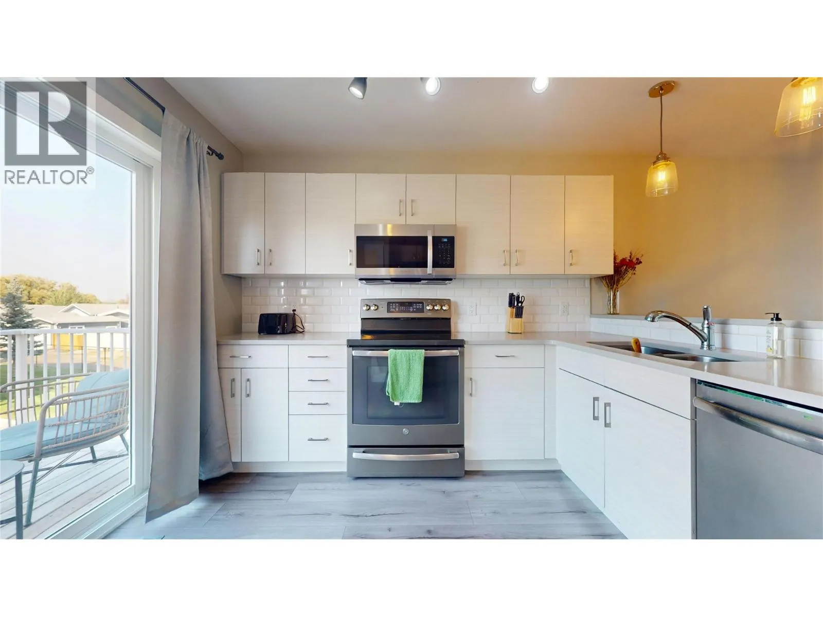 1840 Kelowna Crescent Unit# 22