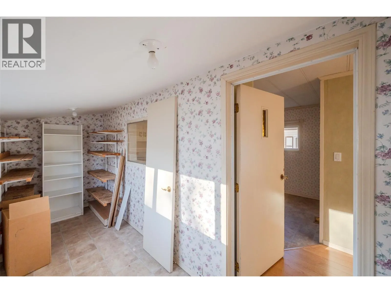 98 Okanagan Avenue E Unit# 97
