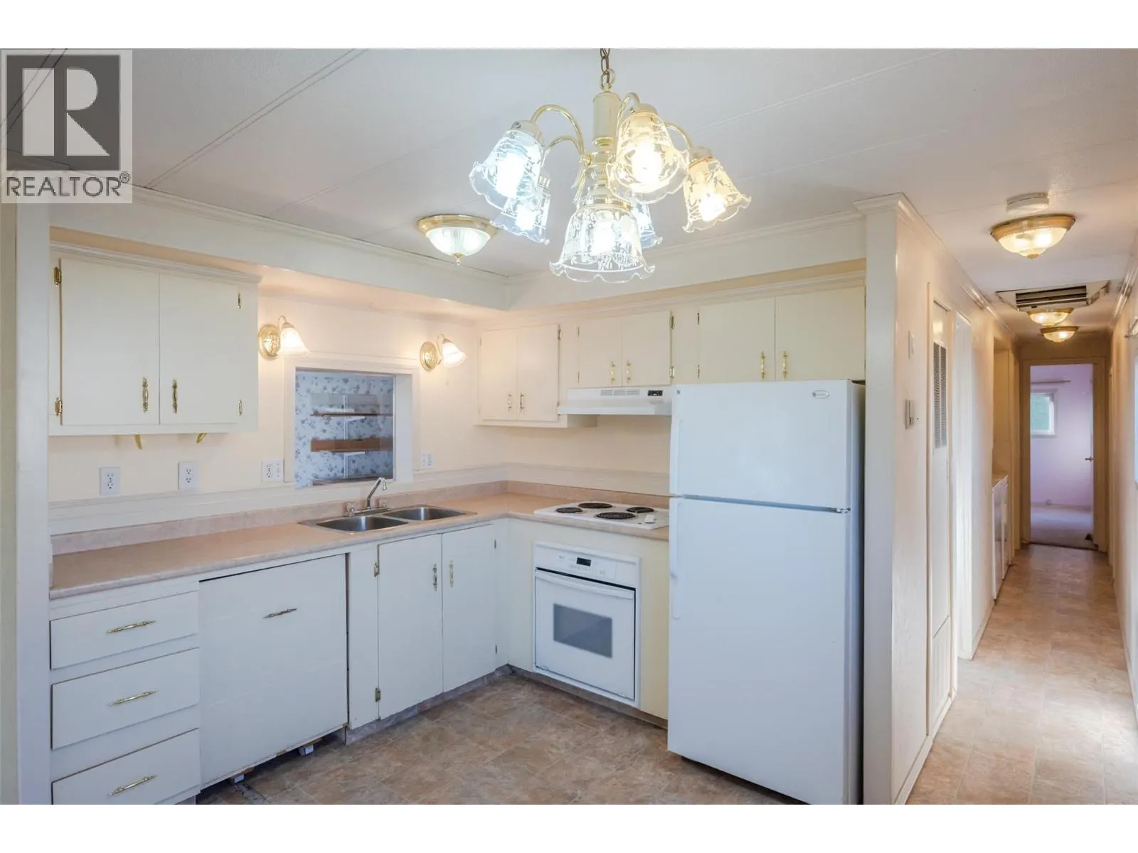 98 Okanagan Avenue E Unit# 97