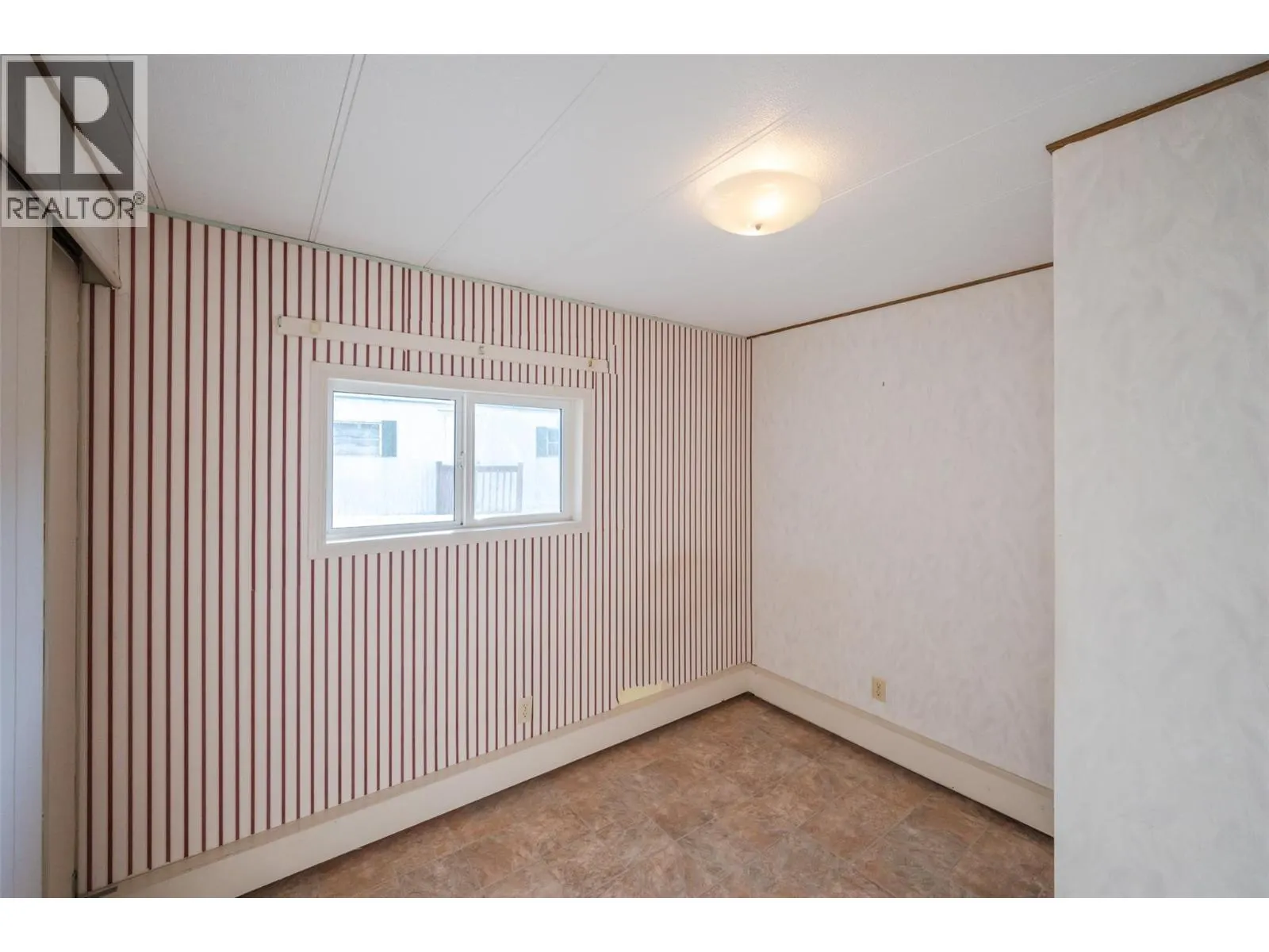 98 Okanagan Avenue E Unit# 97
