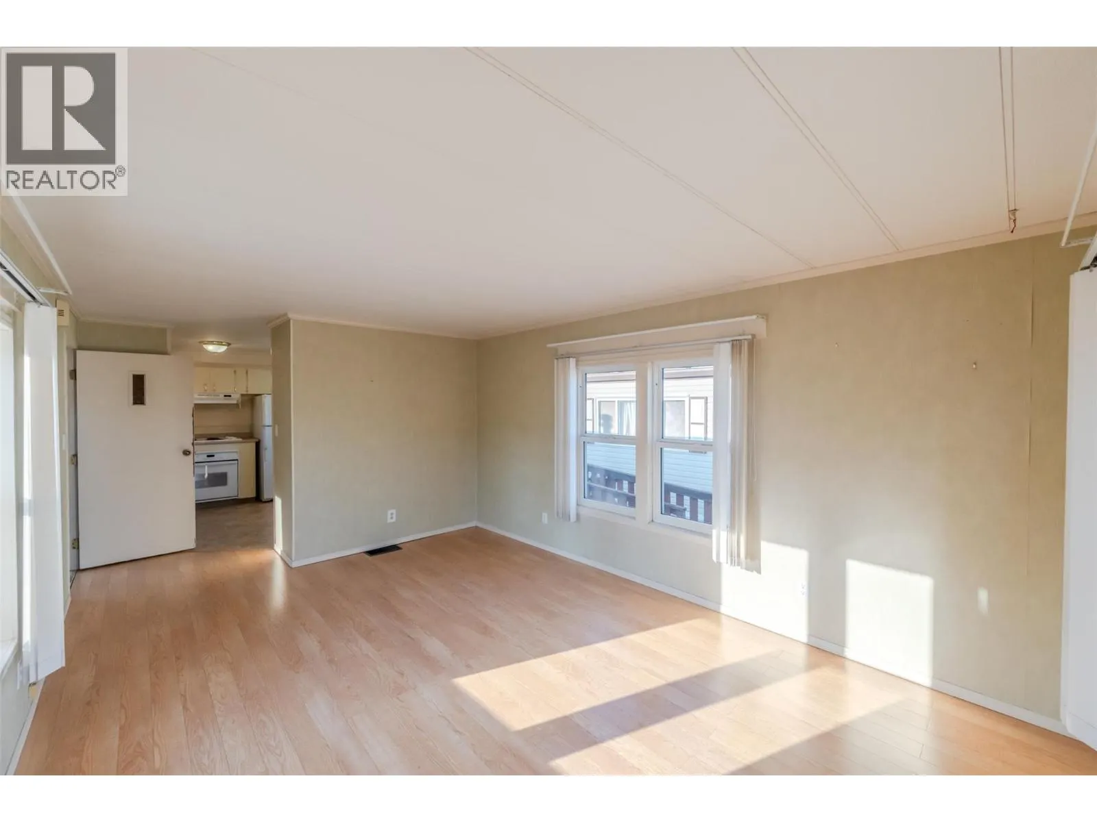 98 Okanagan Avenue E Unit# 97