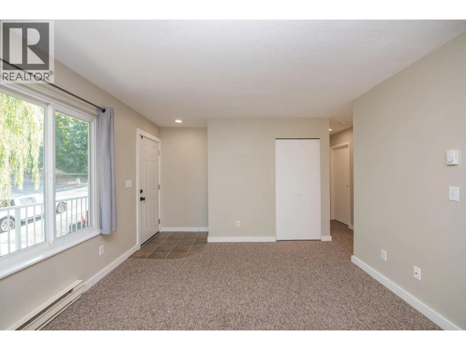 4305 Bellevue Drive Unit# 202