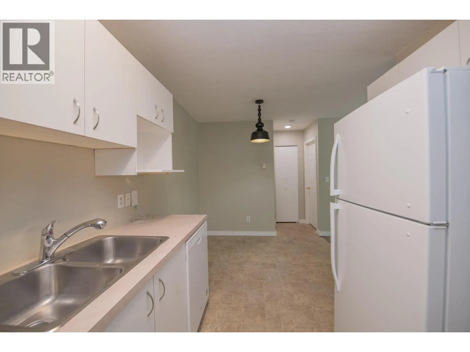 4305 Bellevue Drive Unit# 202