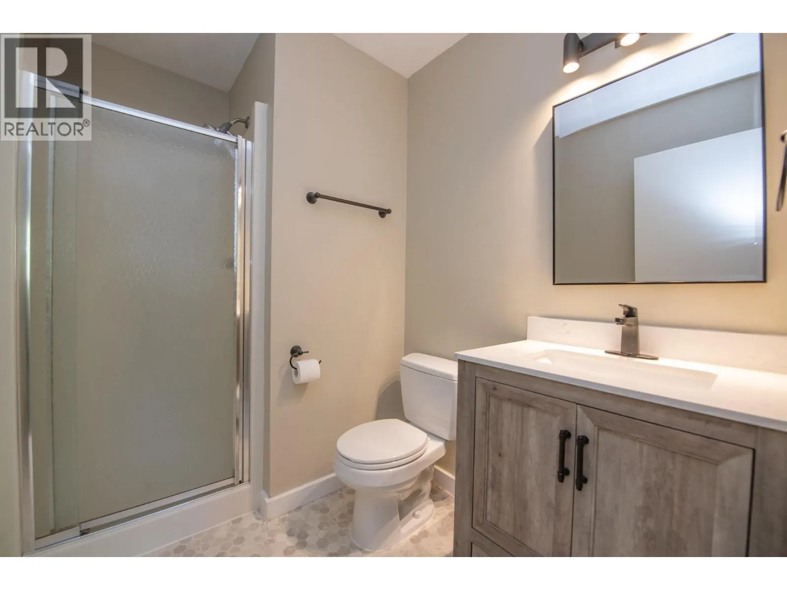 4305 Bellevue Drive Unit# 202