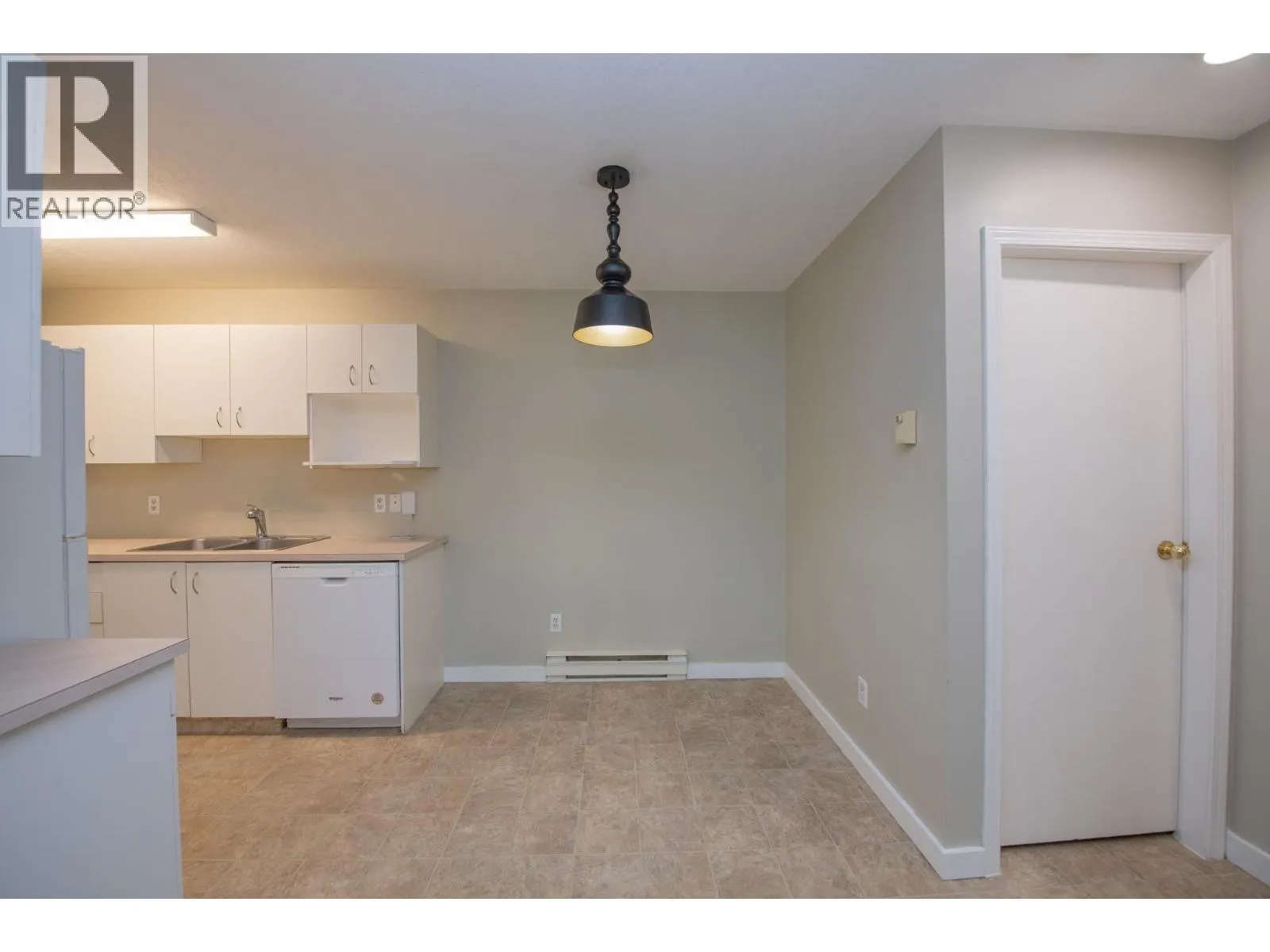 4305 Bellevue Drive Unit# 202