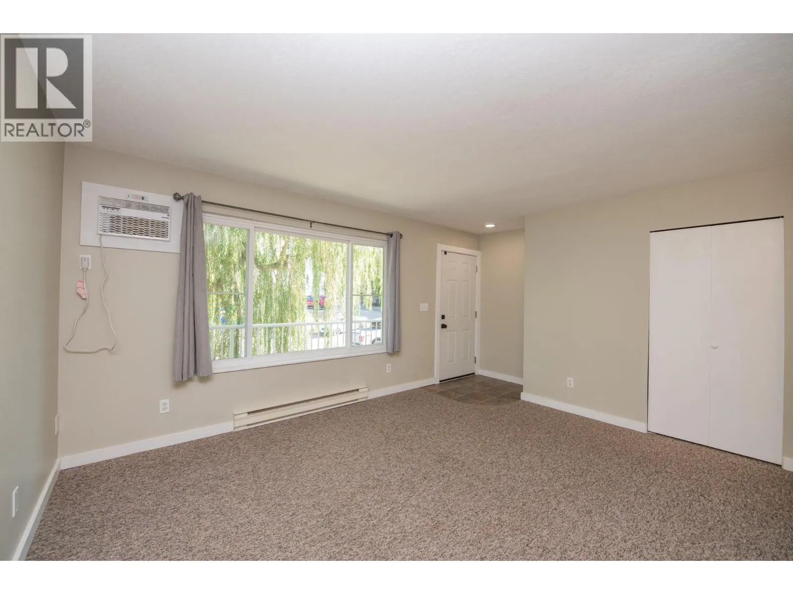 4305 Bellevue Drive Unit# 202