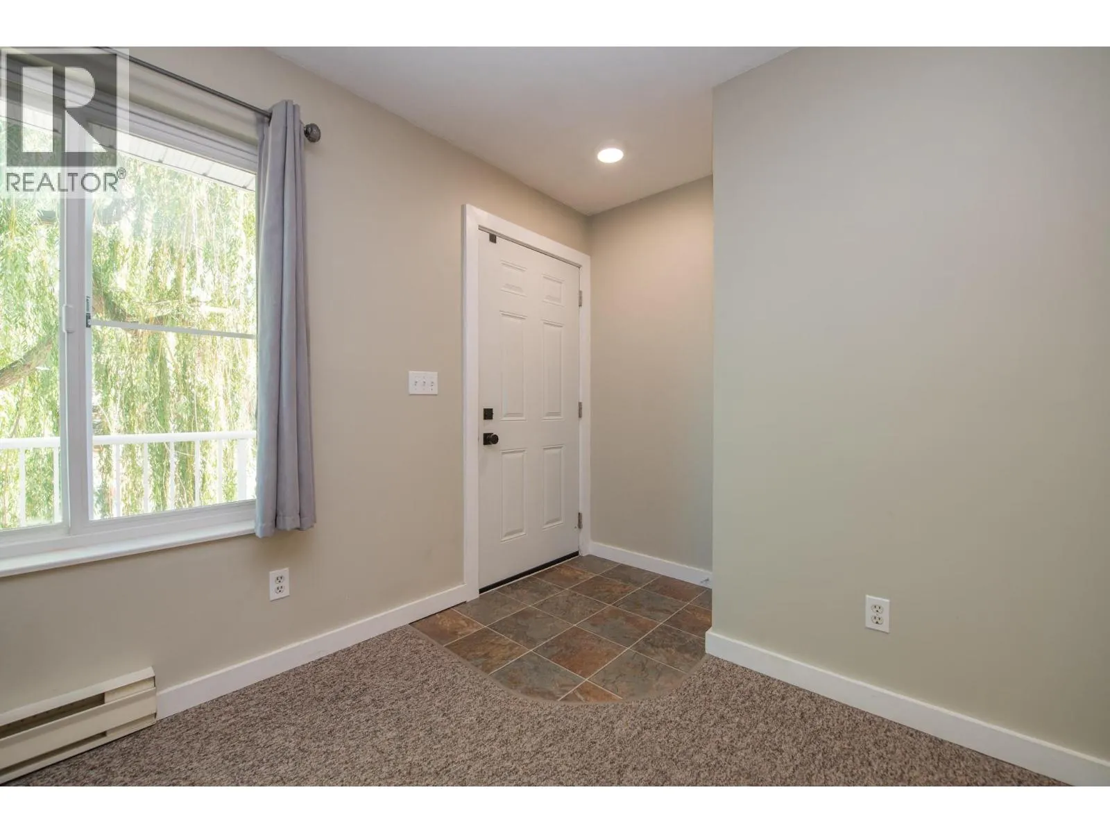 4305 Bellevue Drive Unit# 202