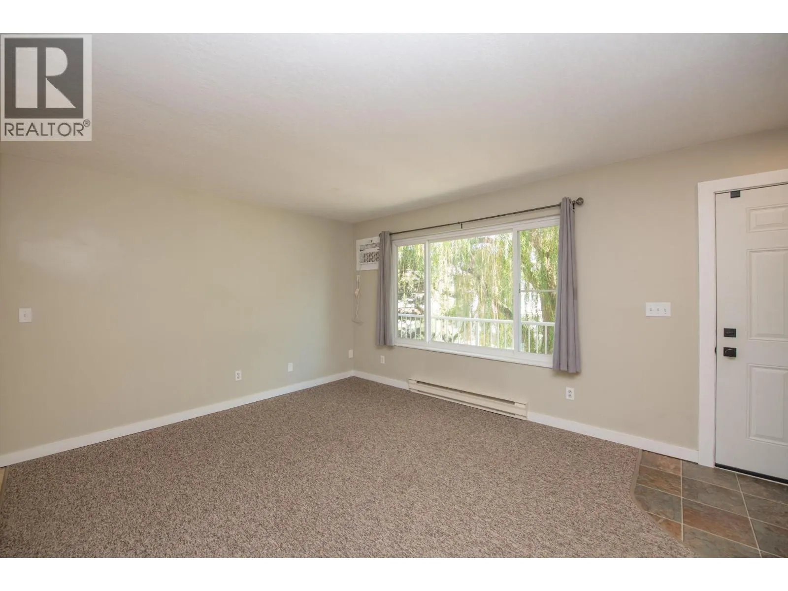 4305 Bellevue Drive Unit# 202