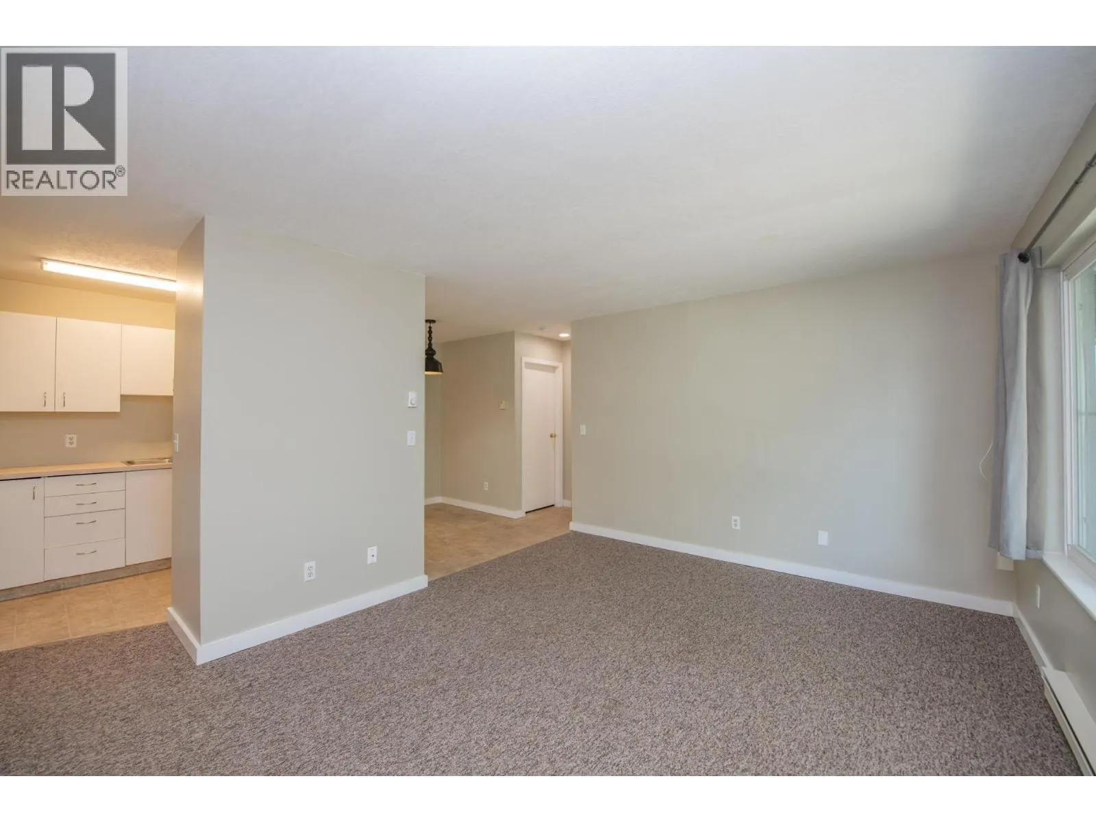 4305 Bellevue Drive Unit# 202