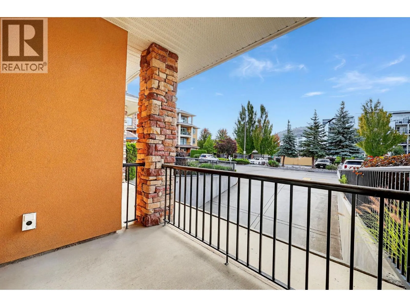 305 Whitman Road Unit# 102