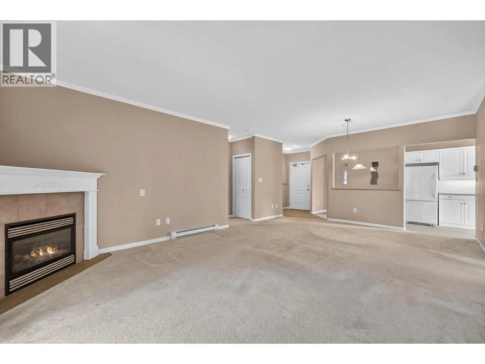 305 Whitman Road Unit# 102