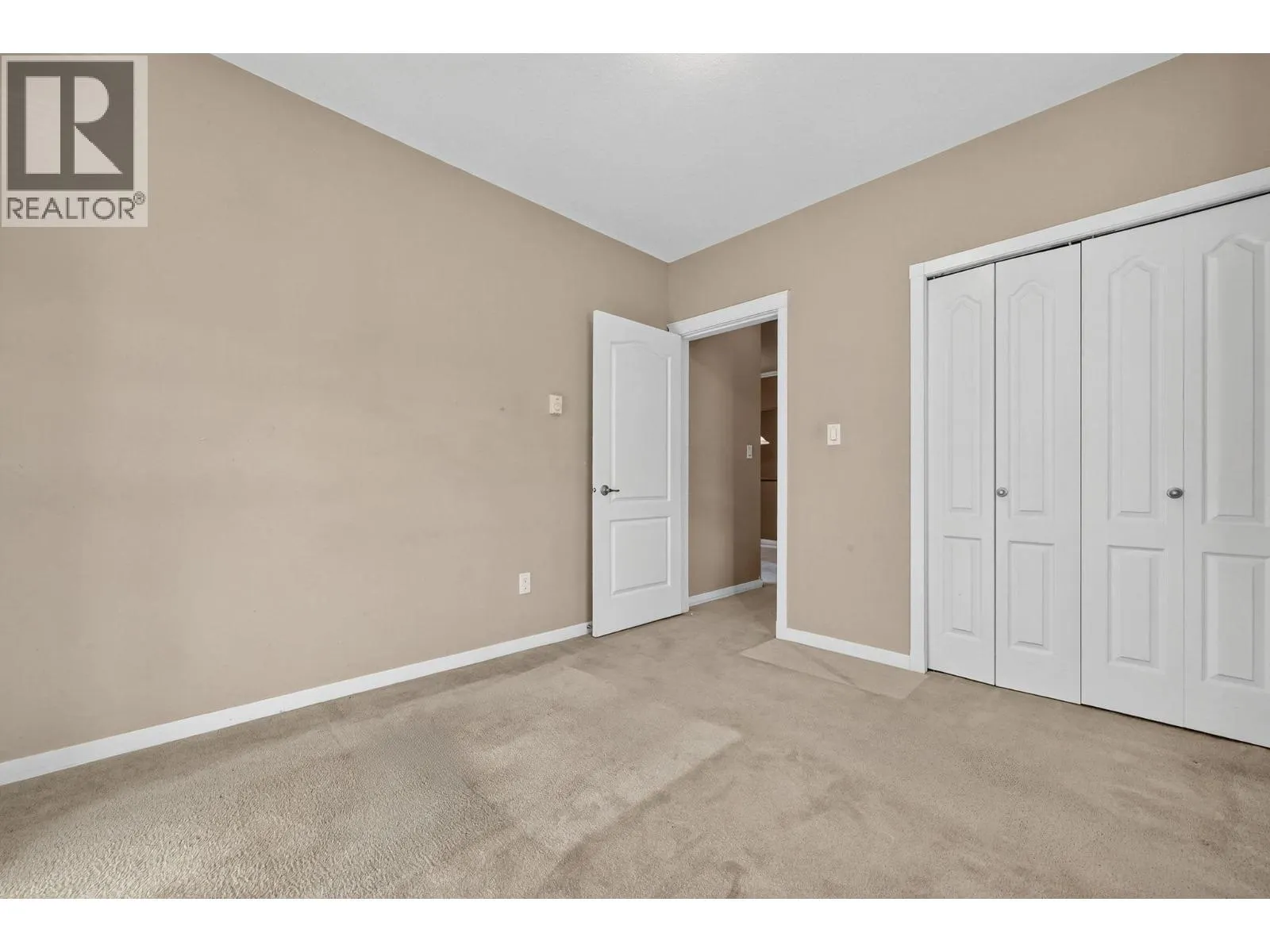 305 Whitman Road Unit# 102