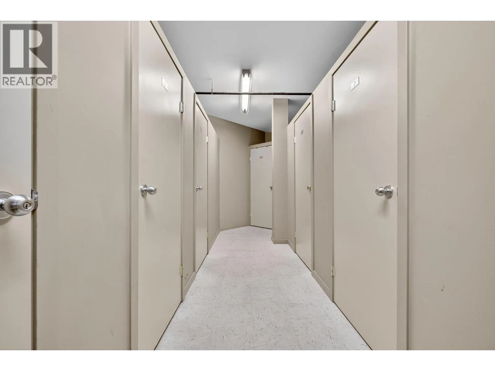 305 Whitman Road Unit# 102