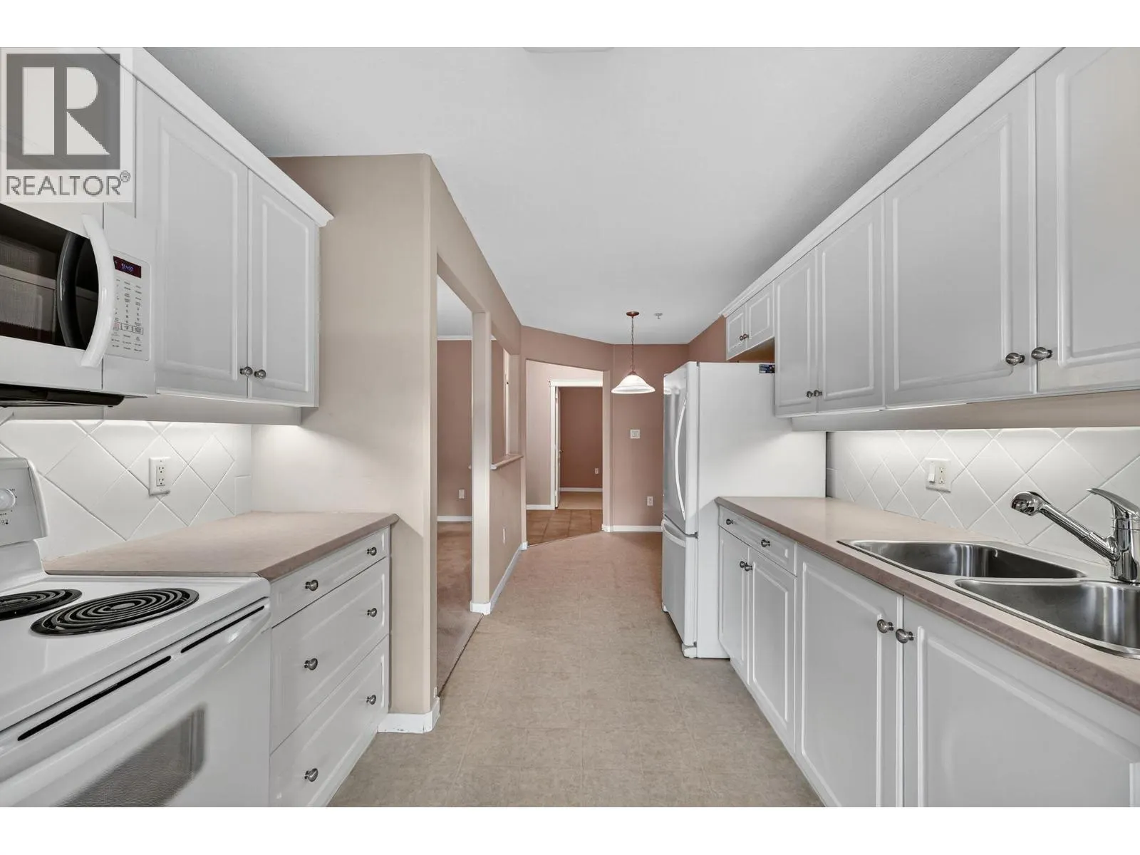 305 Whitman Road Unit# 102