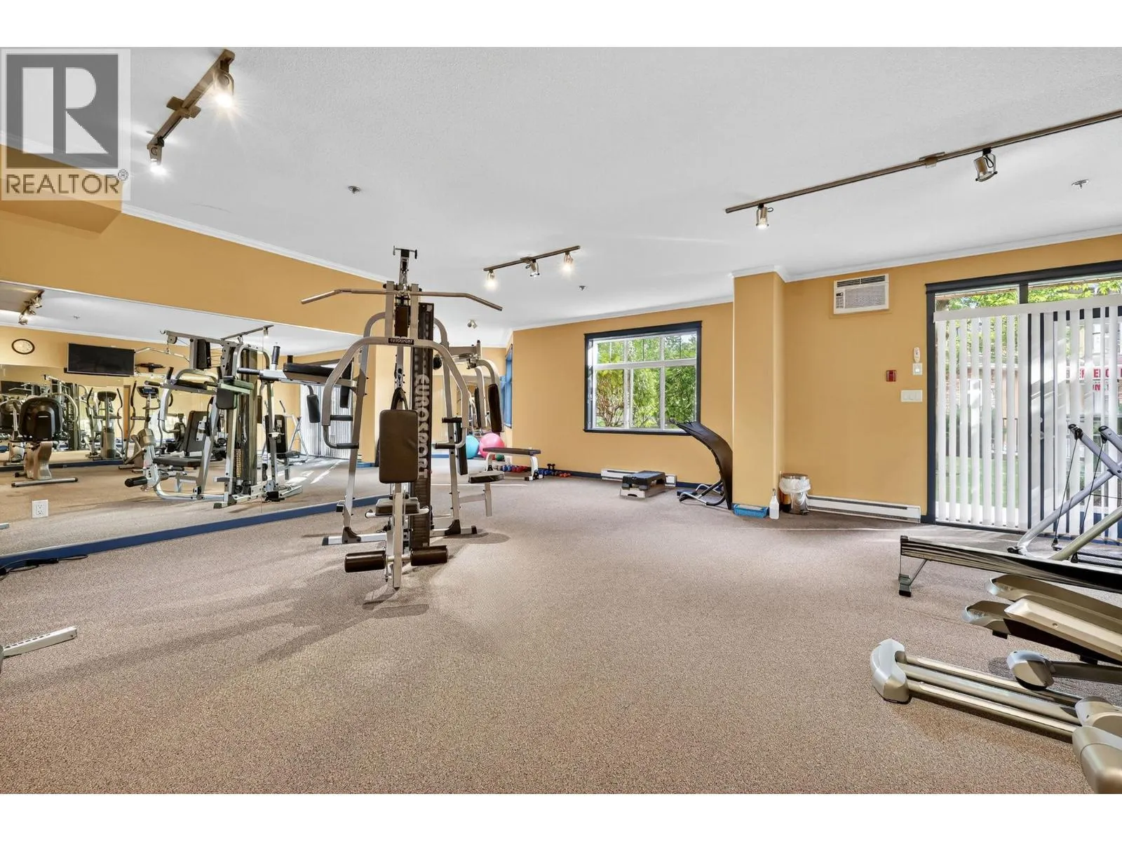 305 Whitman Road Unit# 102
