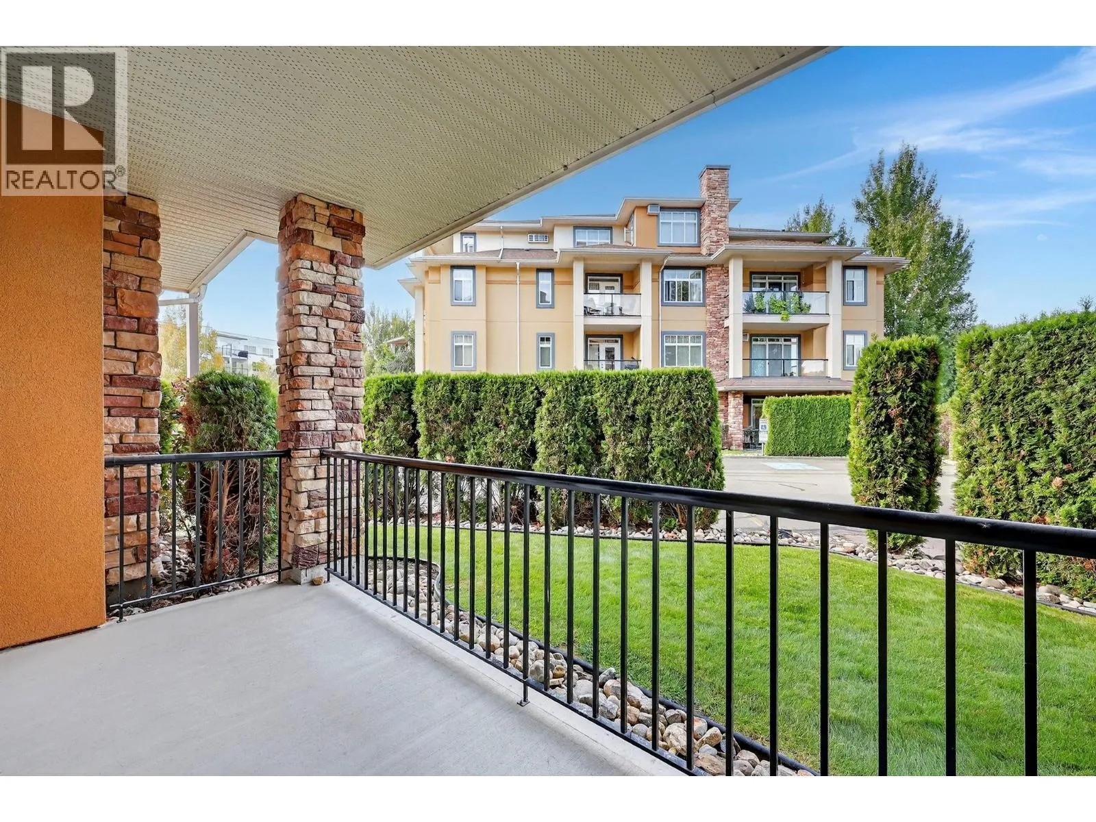 305 Whitman Road Unit# 102