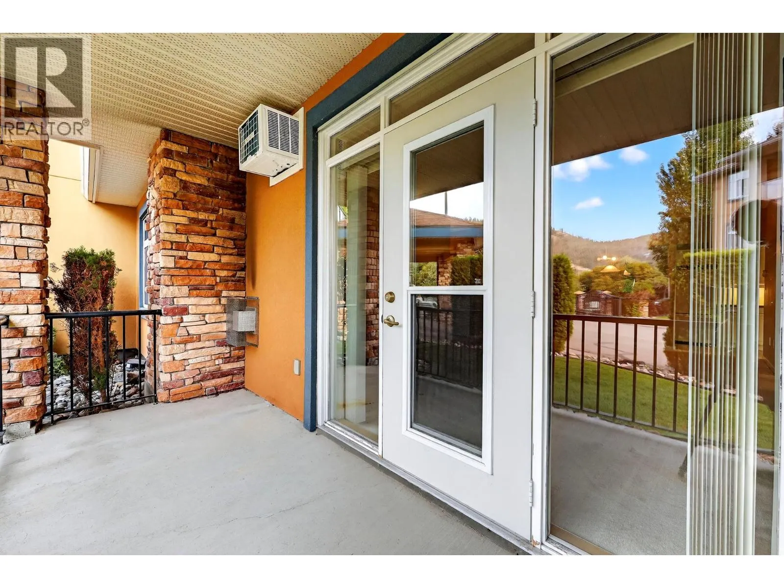 305 Whitman Road Unit# 102
