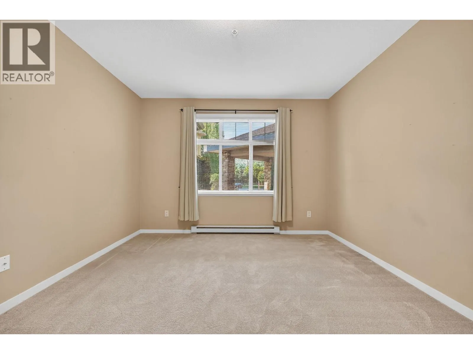 305 Whitman Road Unit# 102