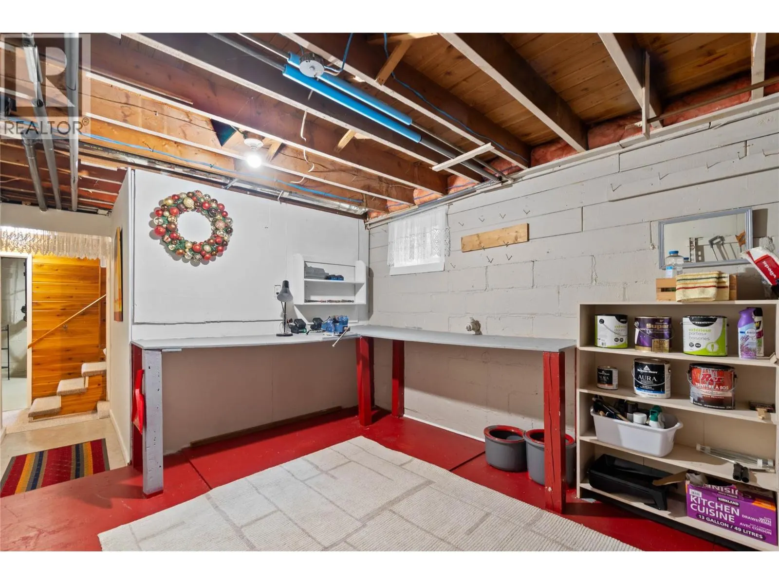 1430 Lakeshore Road NE