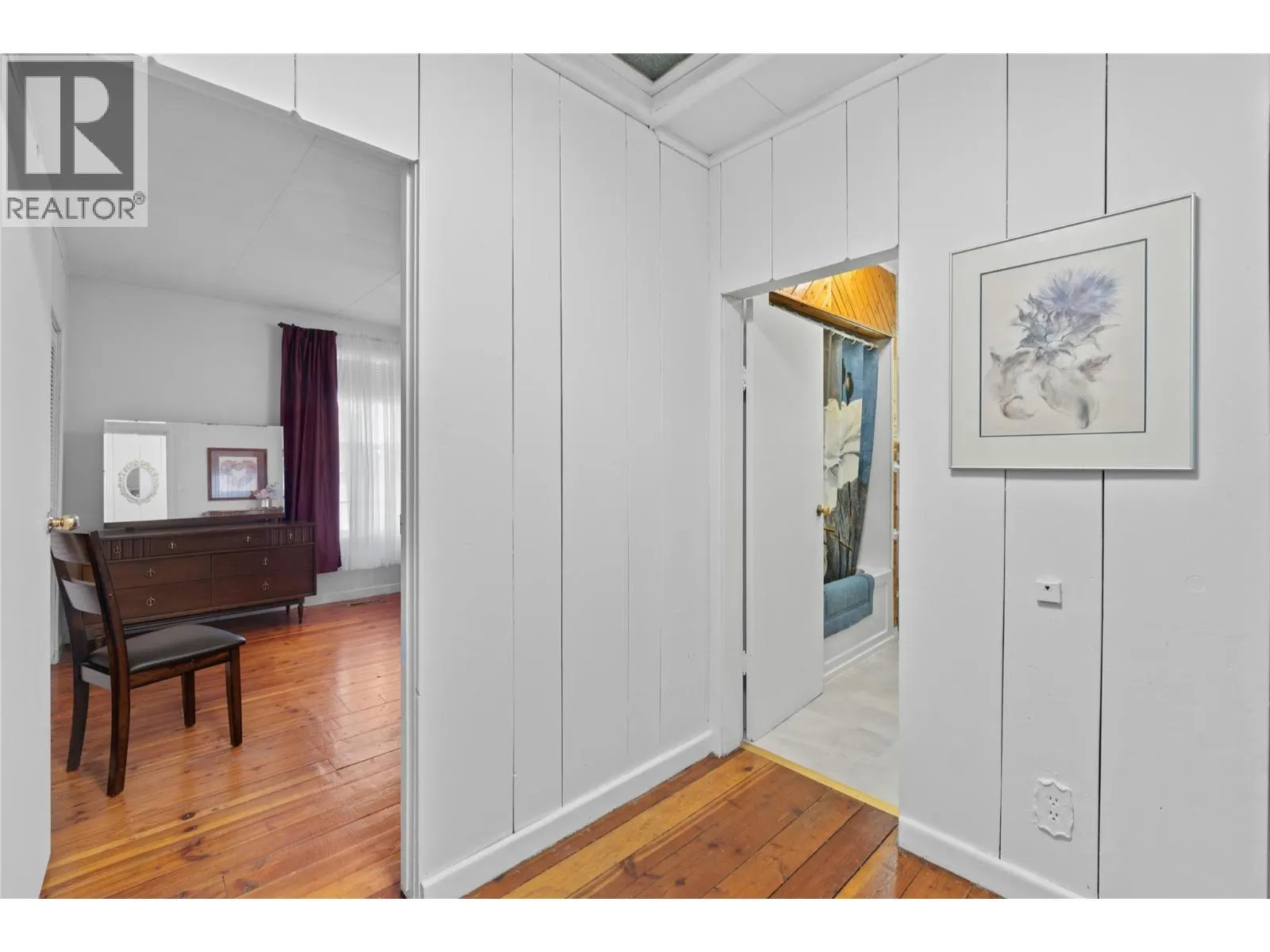 1430 Lakeshore Road NE