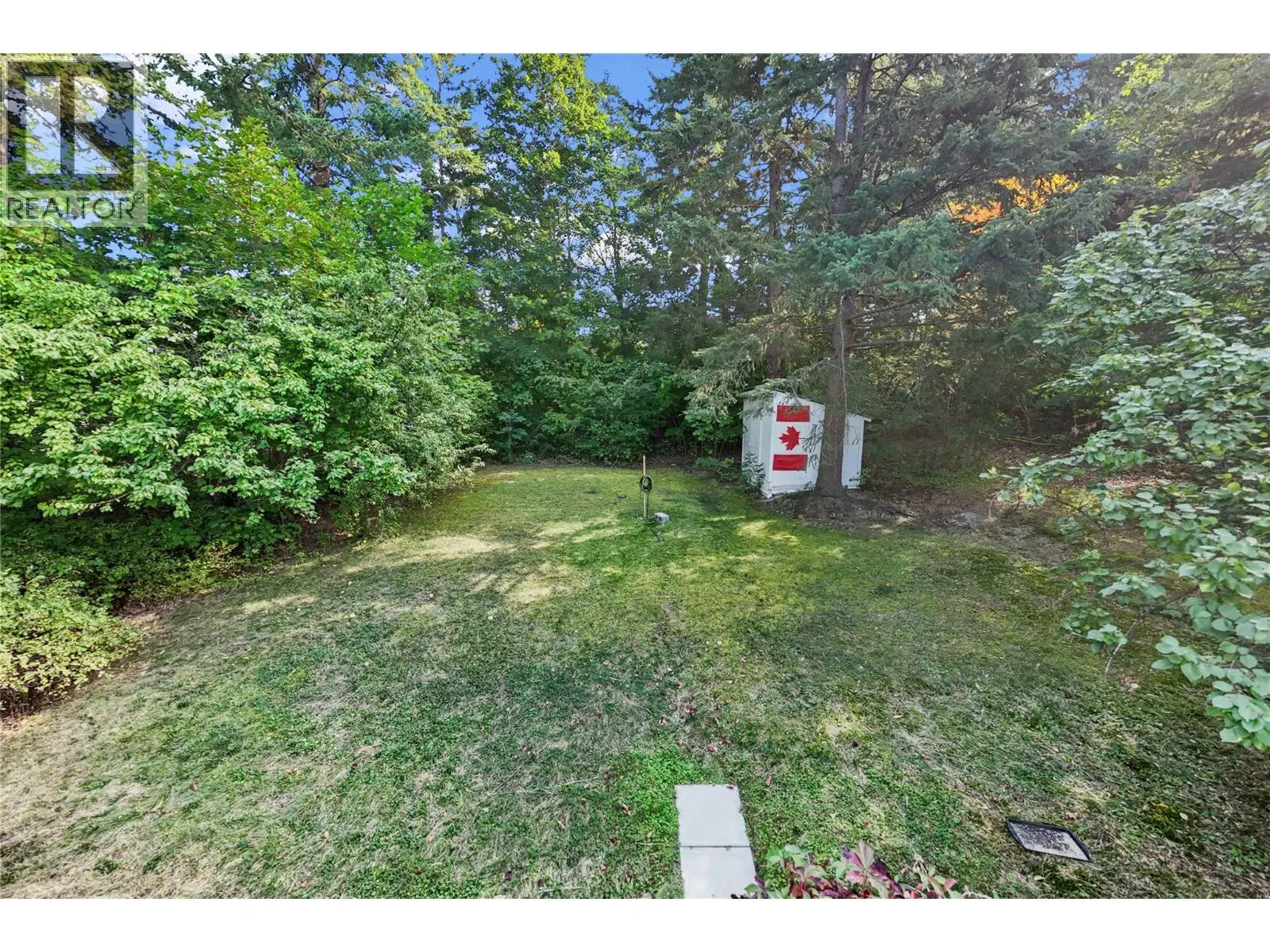 1430 Lakeshore Road NE