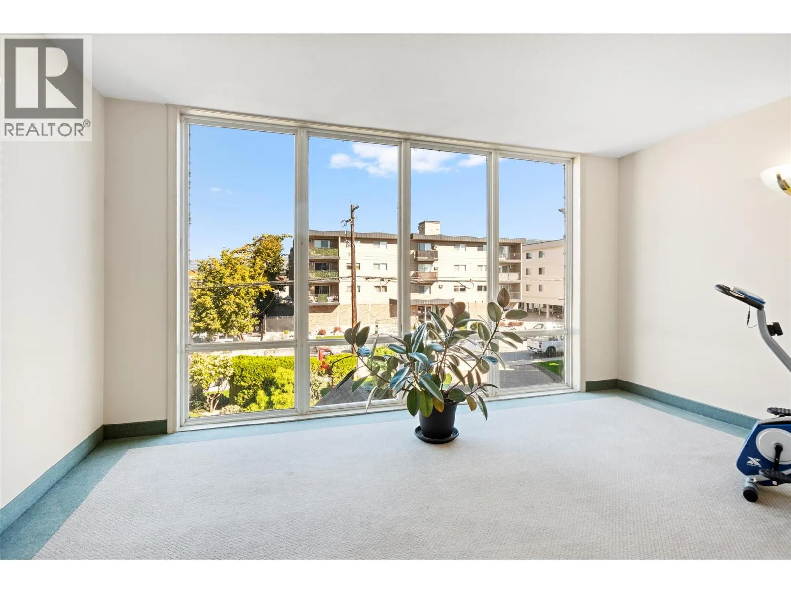 254 Scott Avenue Unit# 306