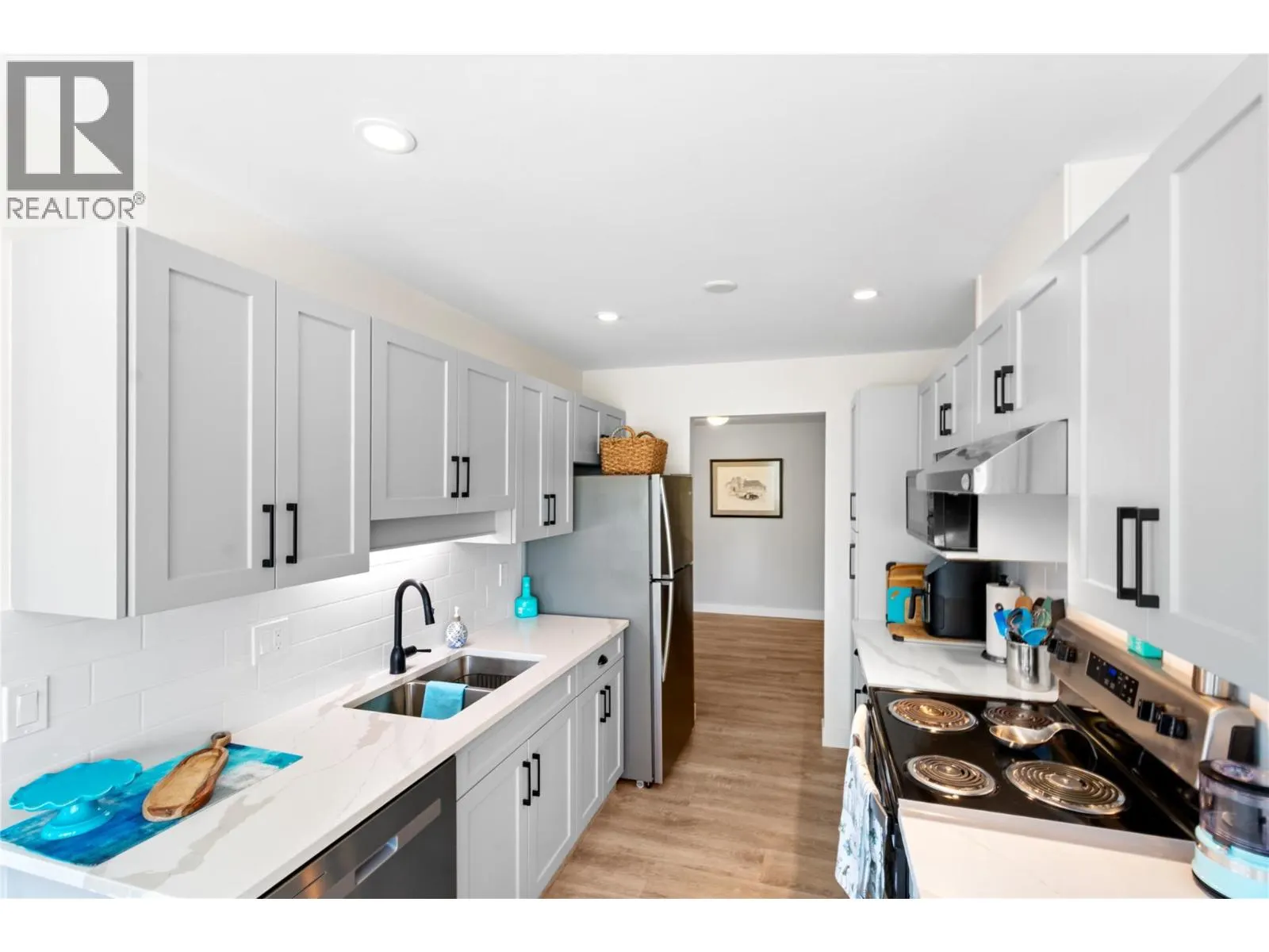 254 Scott Avenue Unit# 306