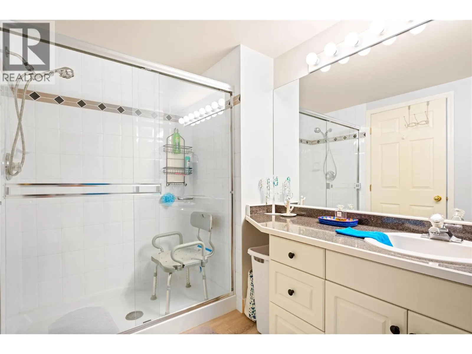 254 Scott Avenue Unit# 306