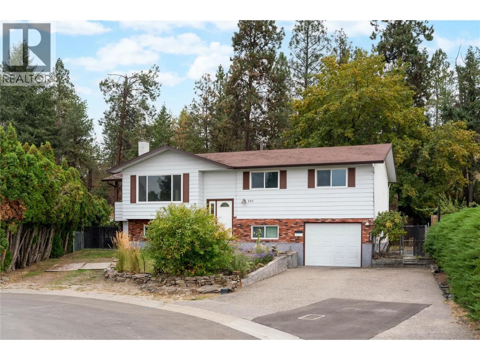 225 JUPITER Court