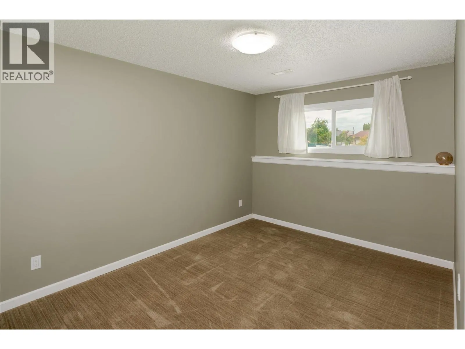 225 JUPITER Court