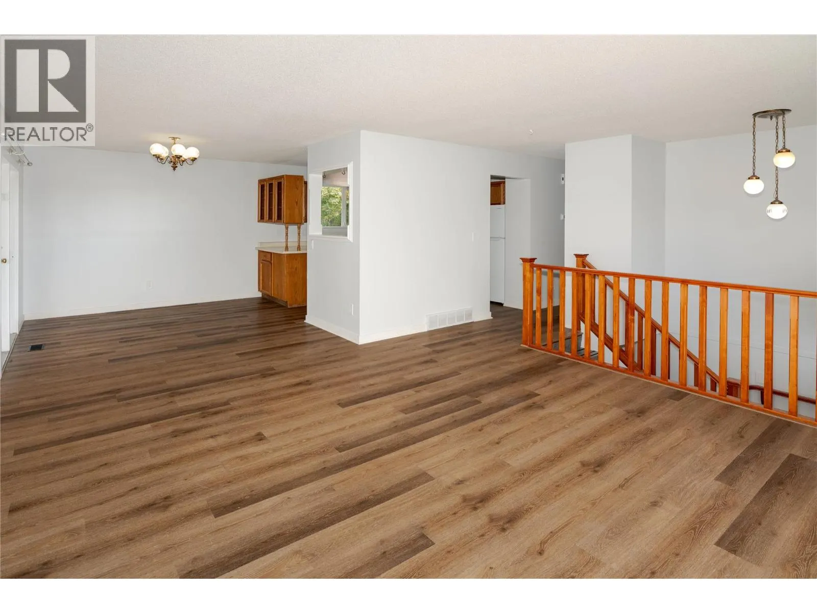 225 JUPITER Court