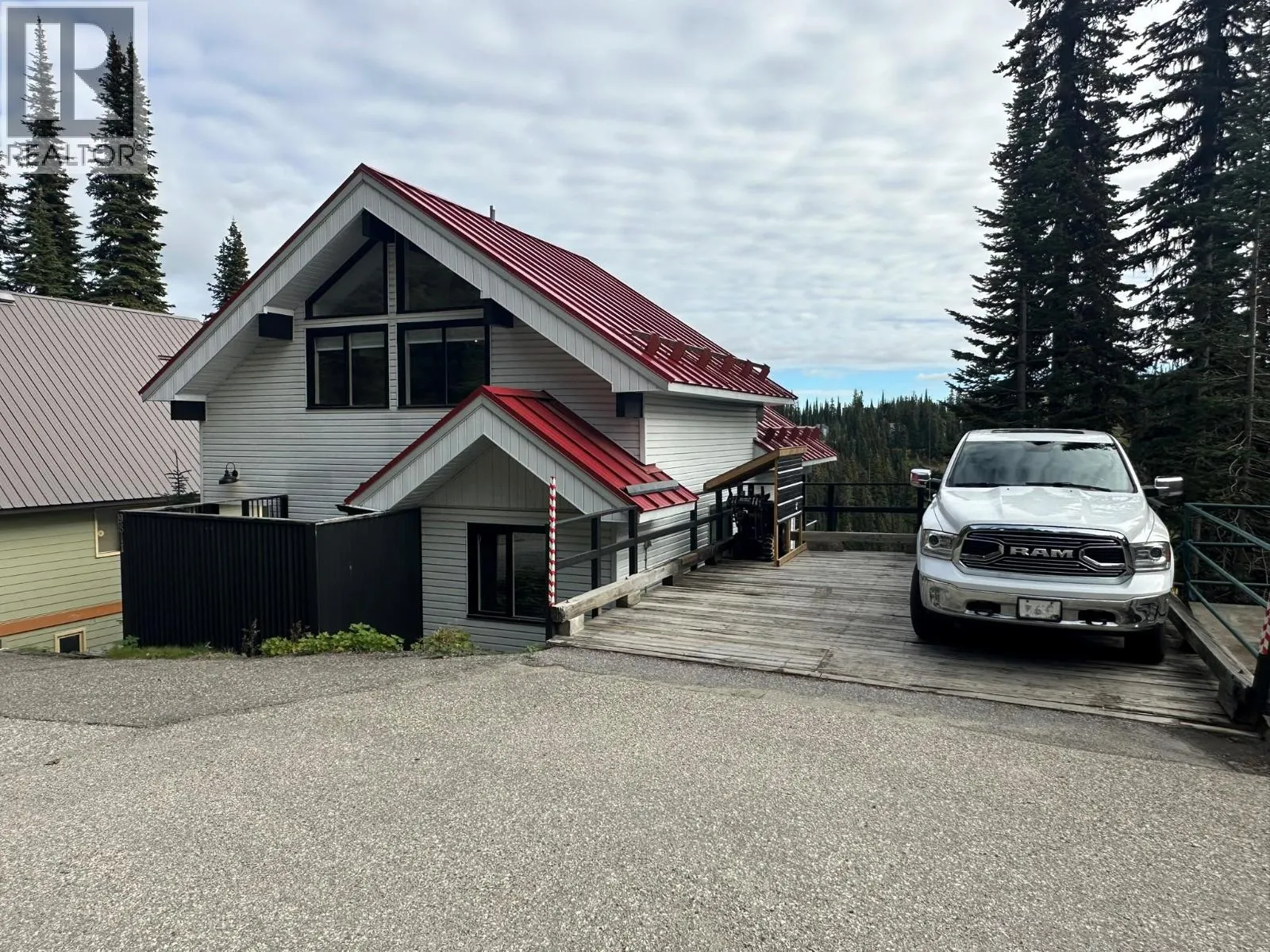 9811 Silver Star Road