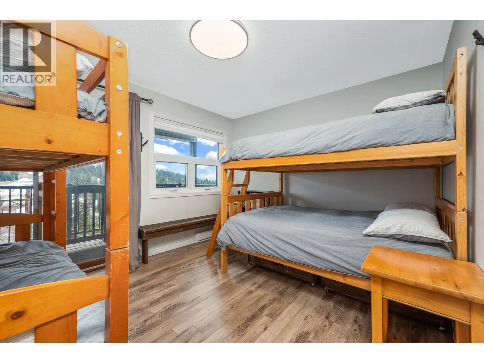 9811 Silver Star Road