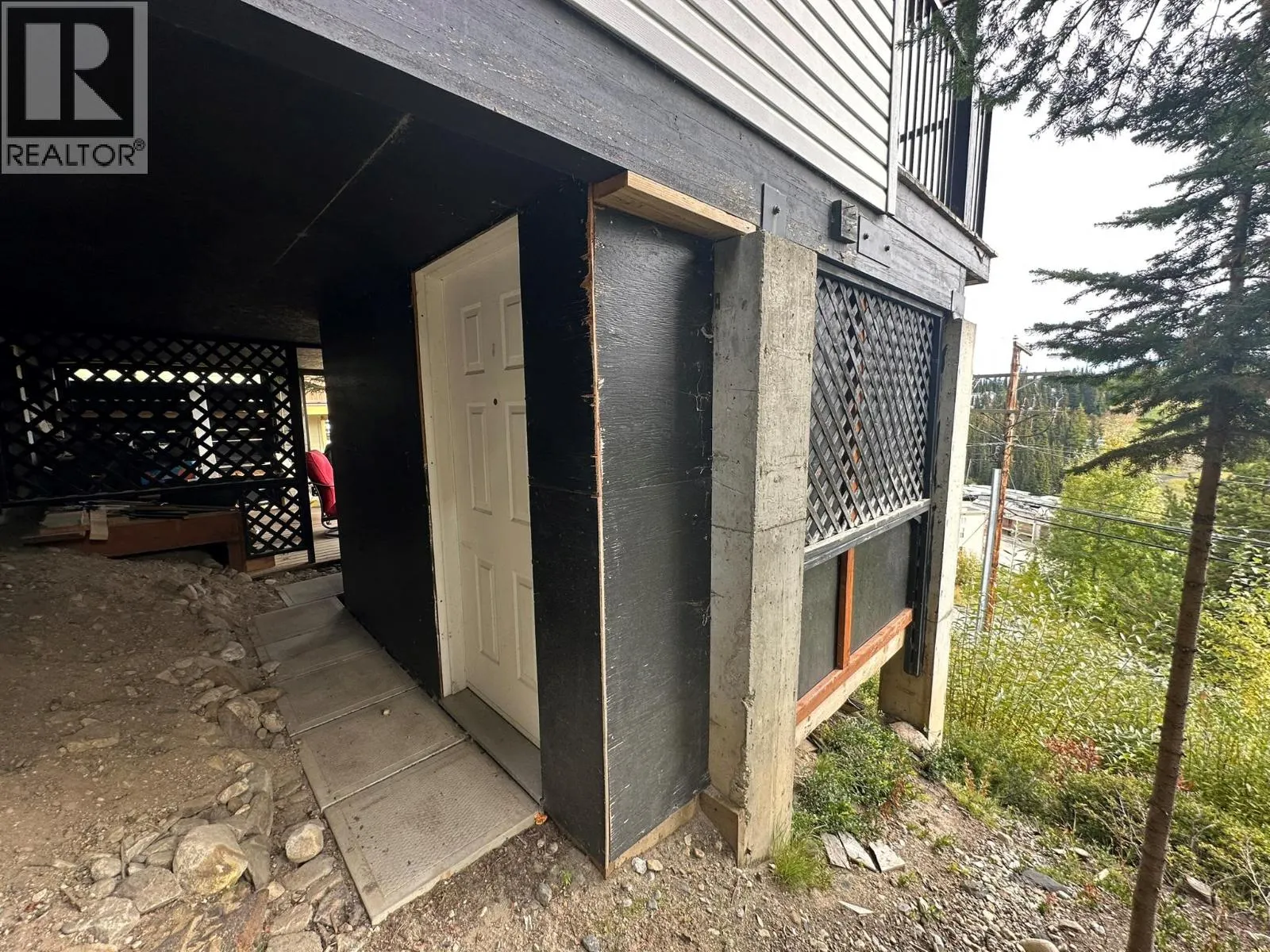 9811 Silver Star Road