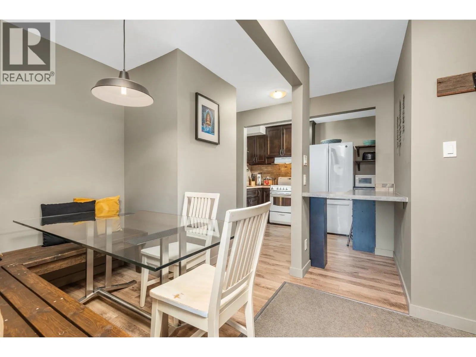 9811 Silver Star Road
