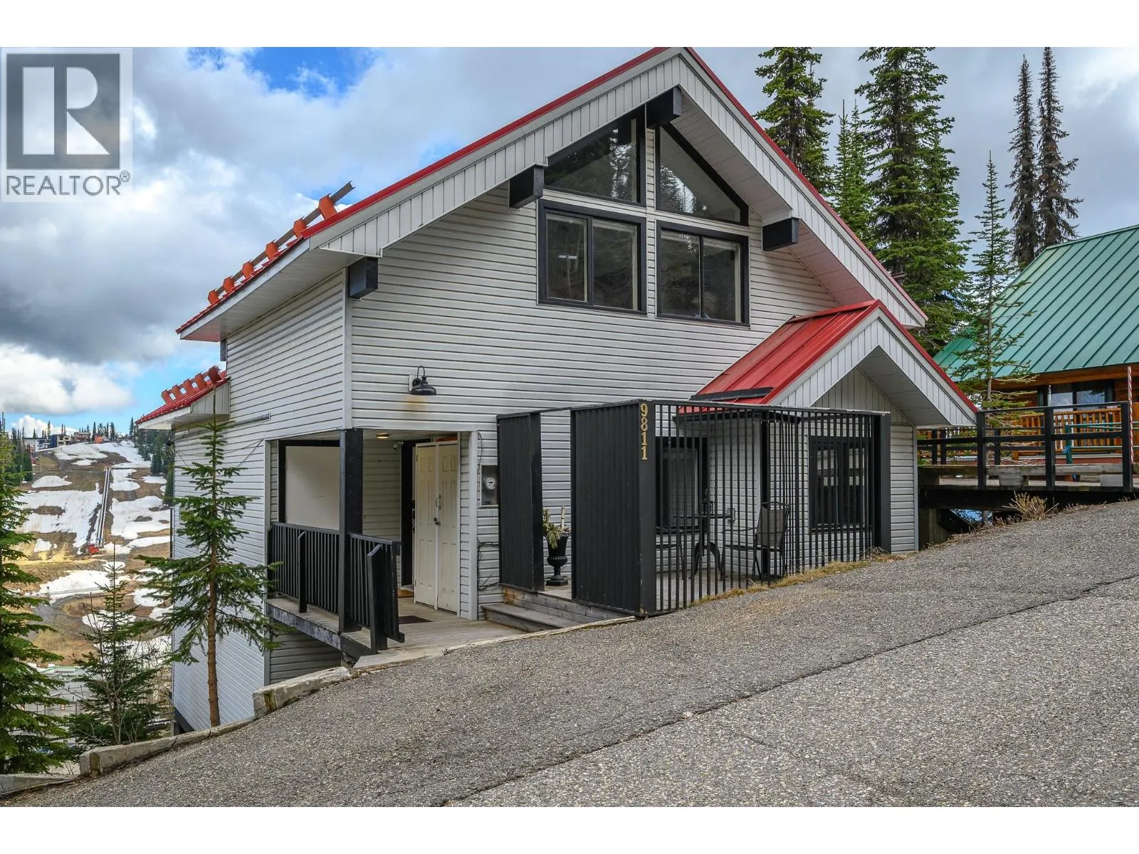 9811 Silver Star Road