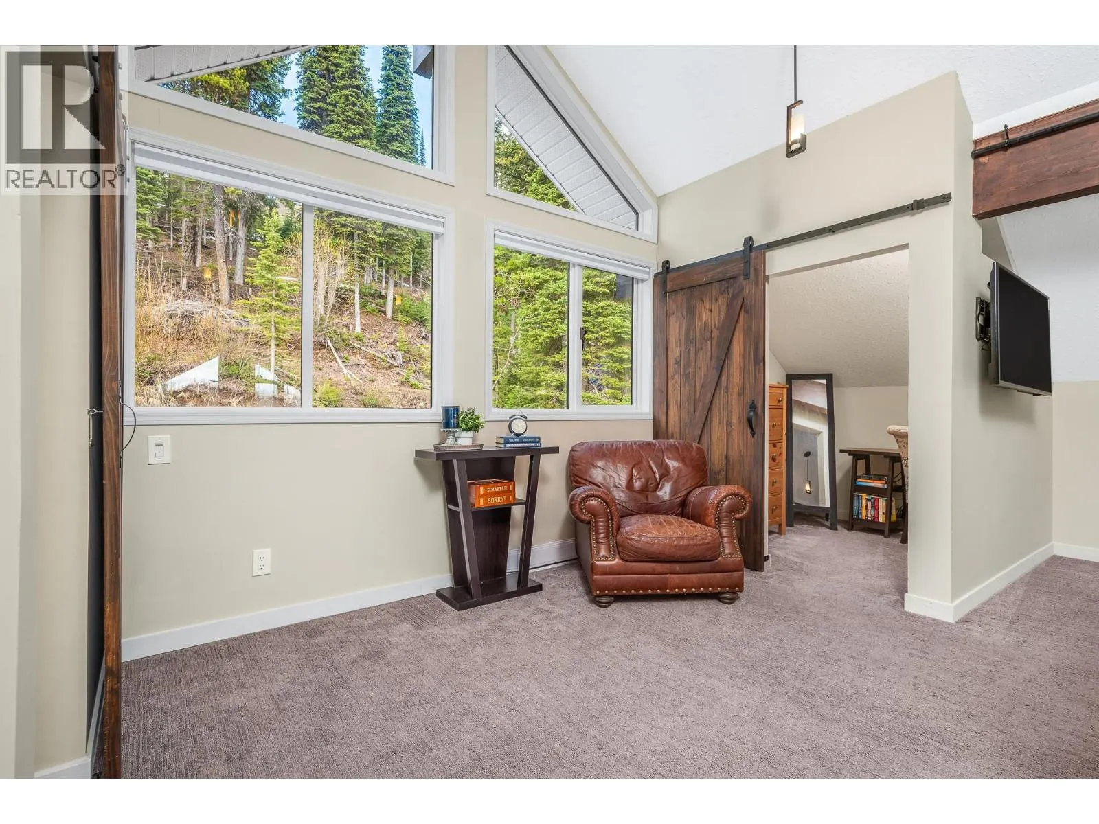 9811 Silver Star Road