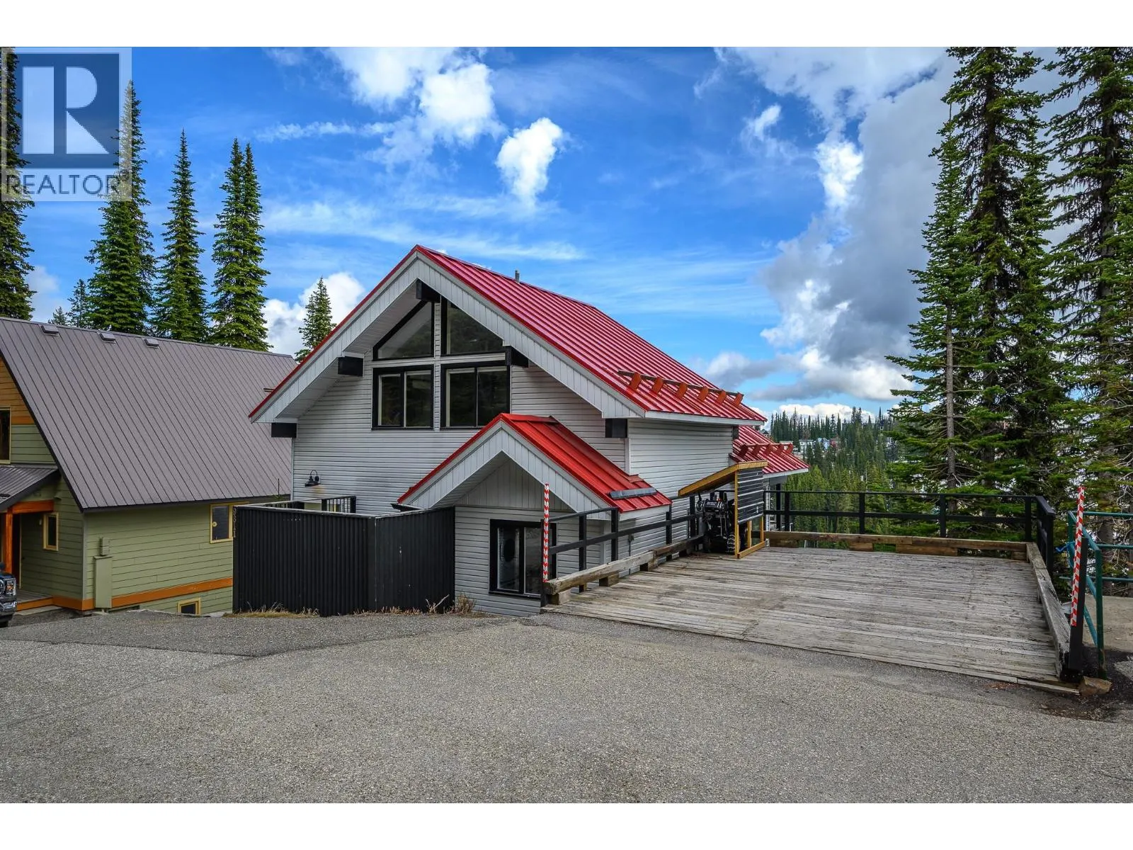 9811 Silver Star Road