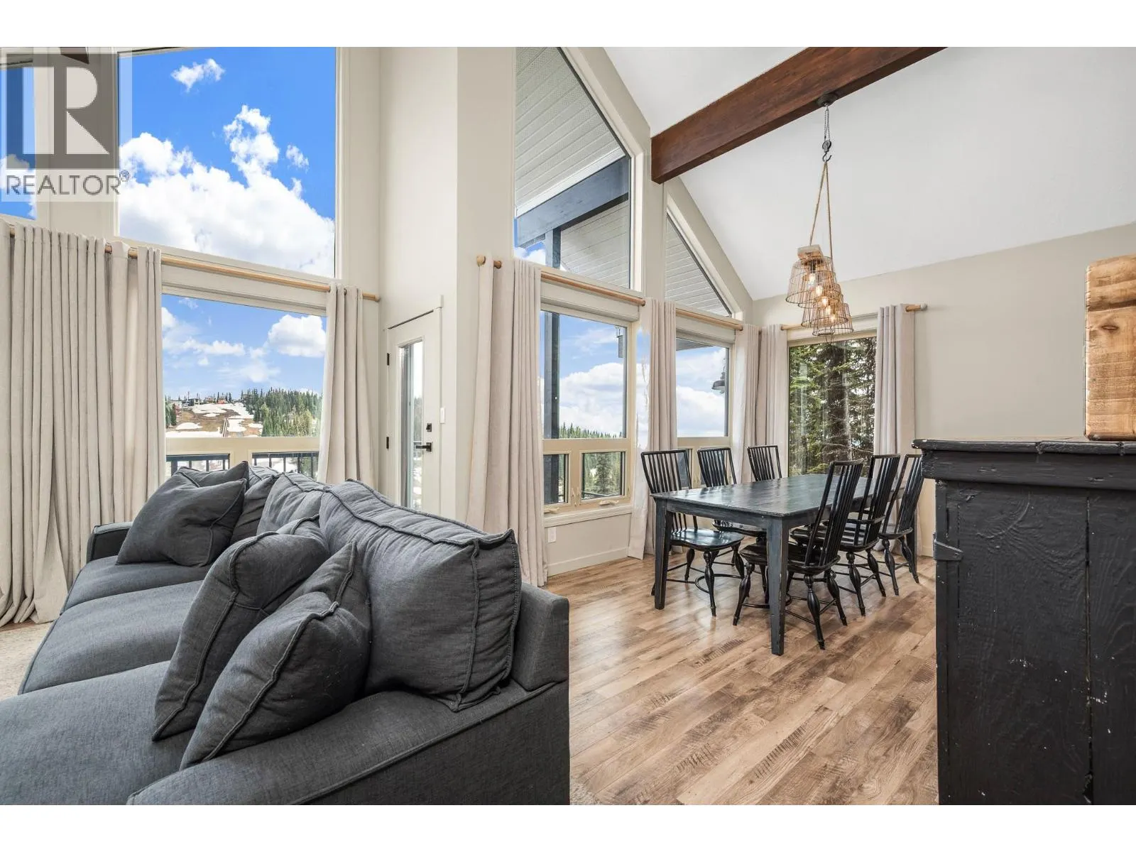 9811 Silver Star Road