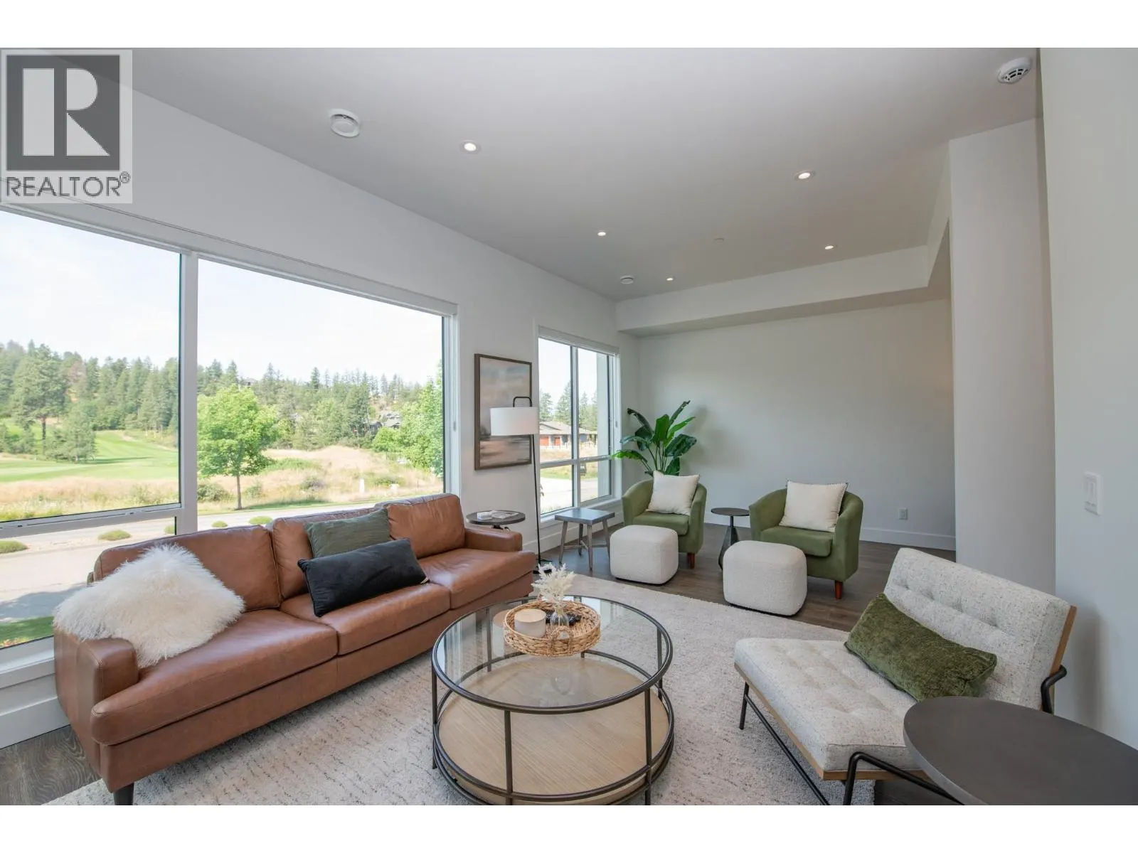 105 Predator Ridge Drive Unit# 4