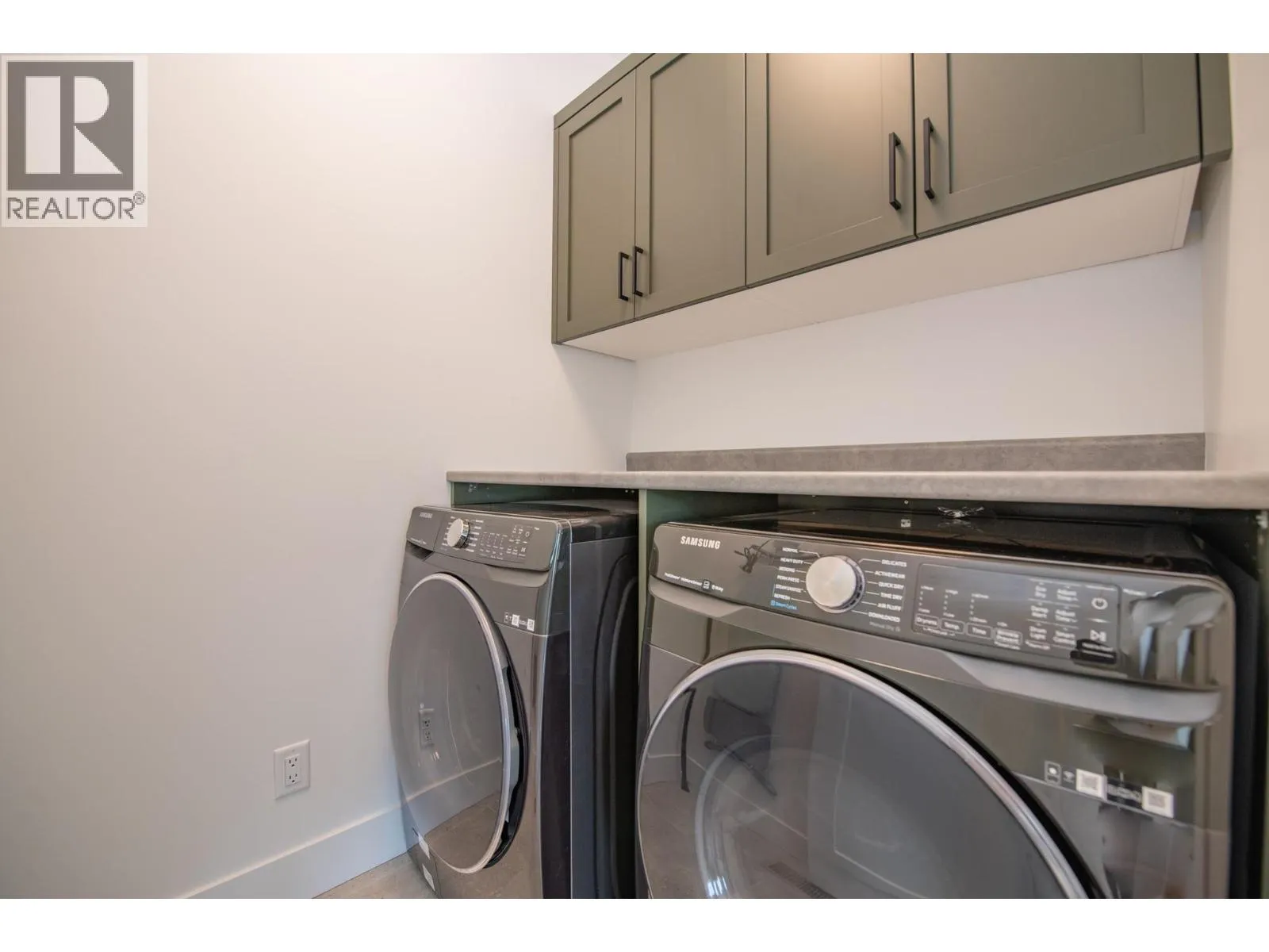 105 Predator Ridge Drive Unit# 4