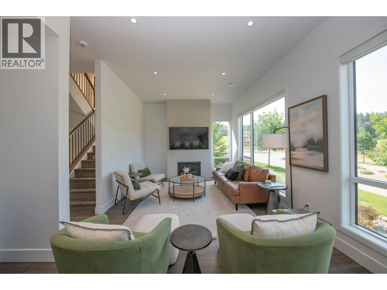 105 Predator Ridge Drive Unit# 4
