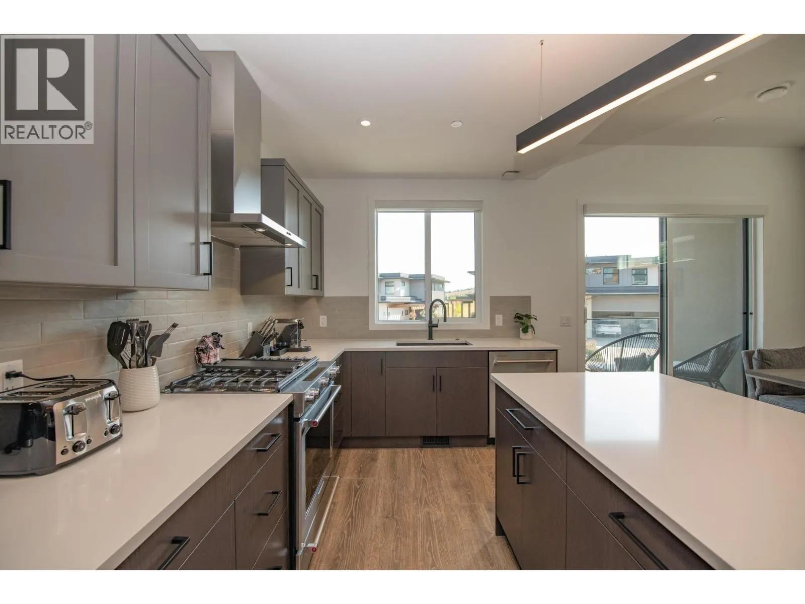 105 Predator Ridge Drive Unit# 4