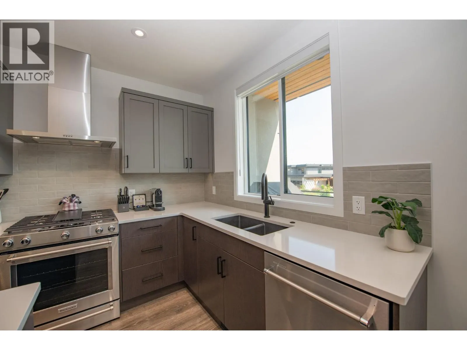 105 Predator Ridge Drive Unit# 4