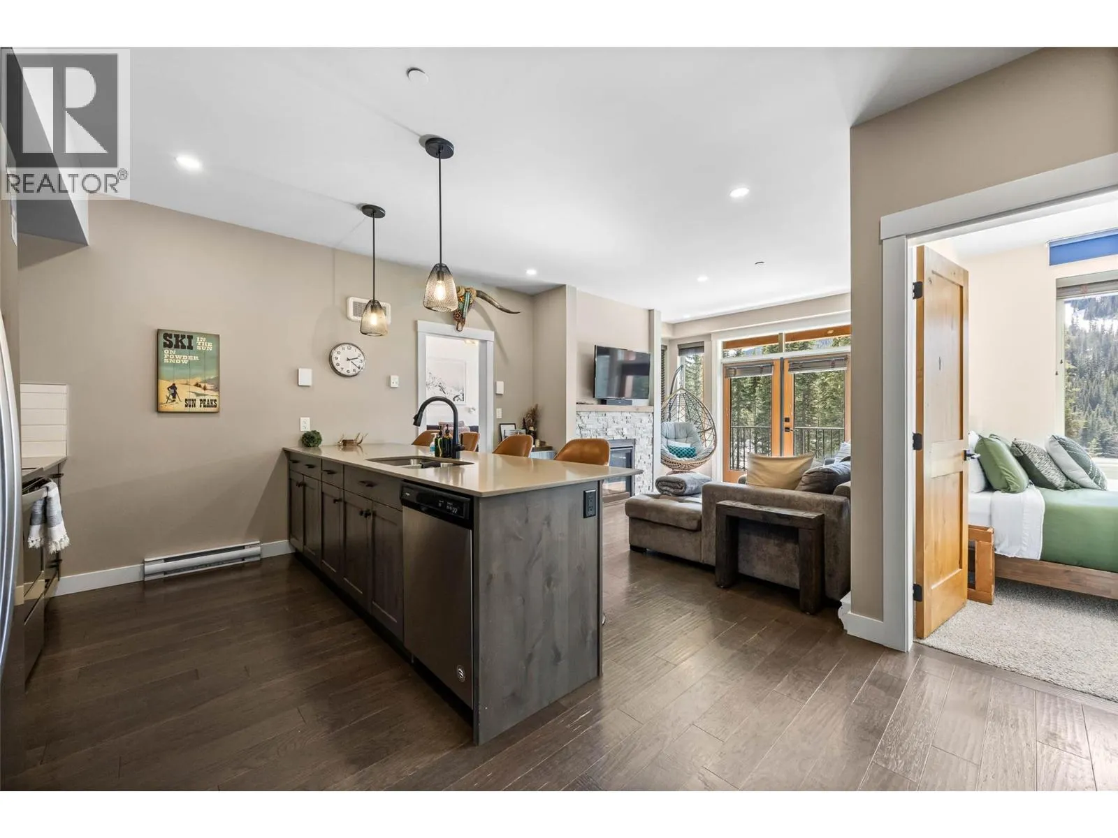 5025 Valley Drive Unit# 14